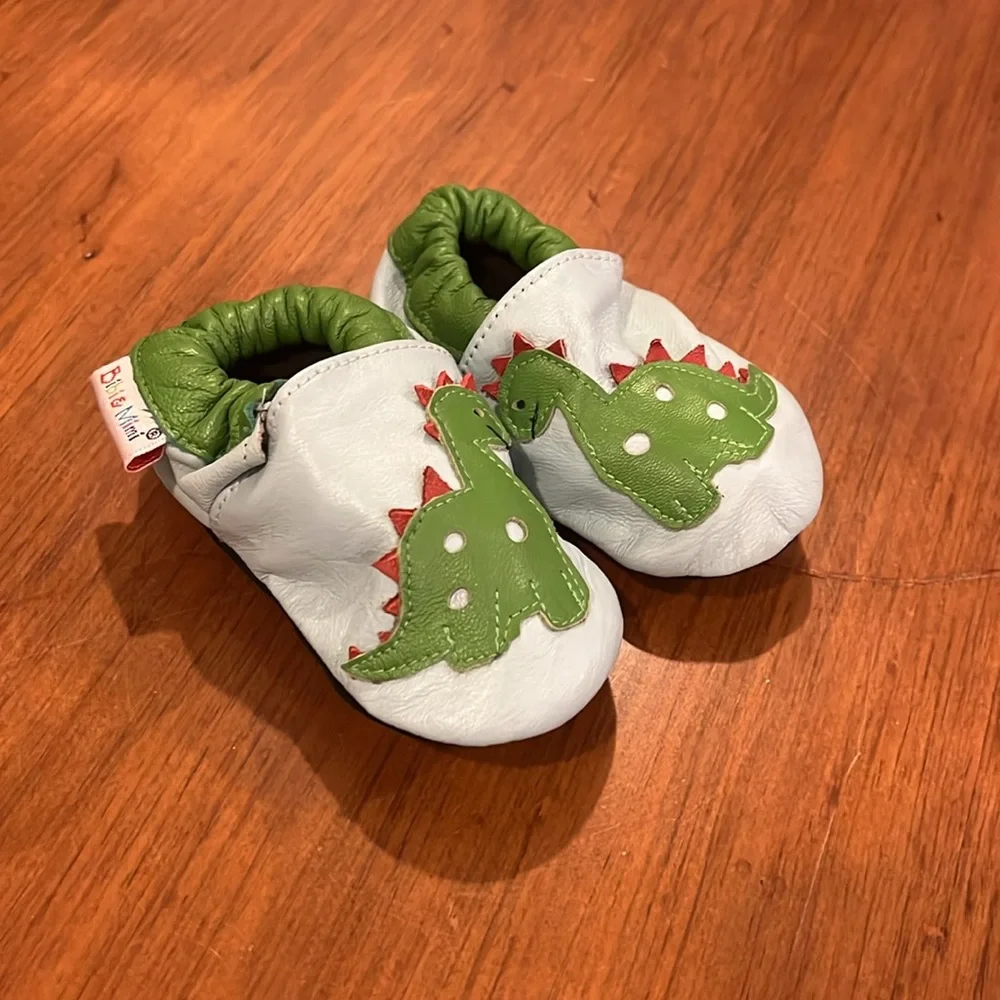 Bibi and Mimi Dino Dinosaur Crib Shoes Sneakers new Boys Girls Size 0-6 Months